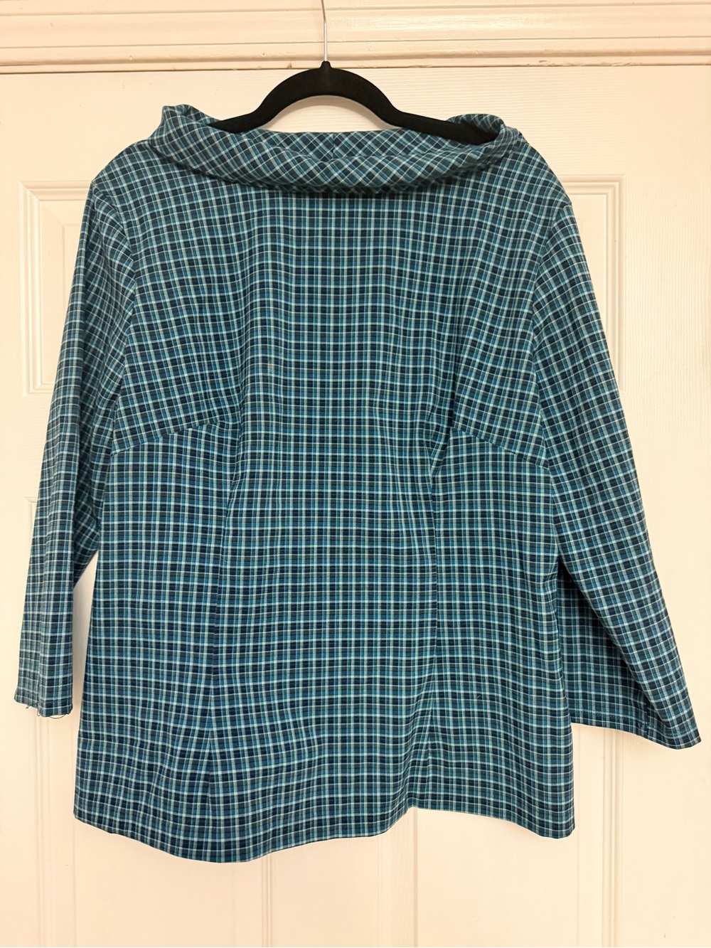 Laura Byrnes Blue Green Plaid Lightweight Jacket